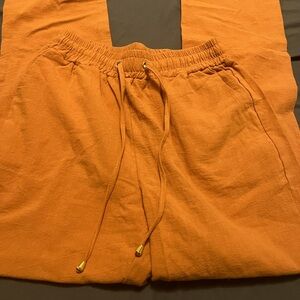 Women’s linen pants never worn
